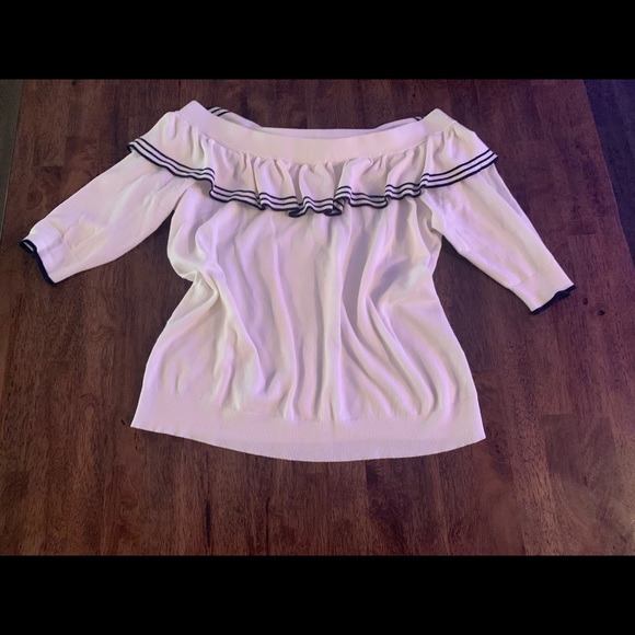 R&W Co. off the Shoulder Top with Ruffle Detail - Picture 2 of 4